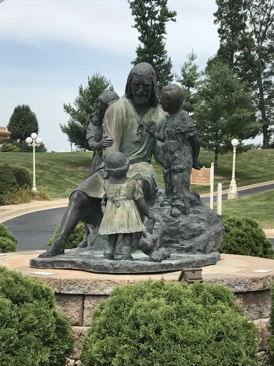 Sight and Sound Theatre Christ Statue