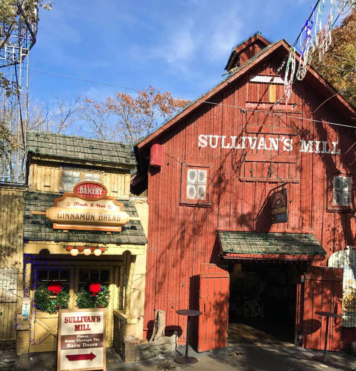 The Complete Guide to An Old Time Christmas at Silver Dollar City