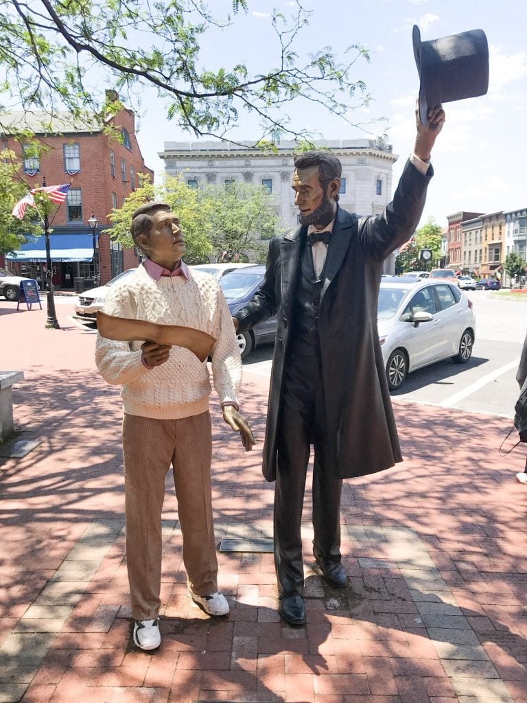 Gettysburg Lincoln statue