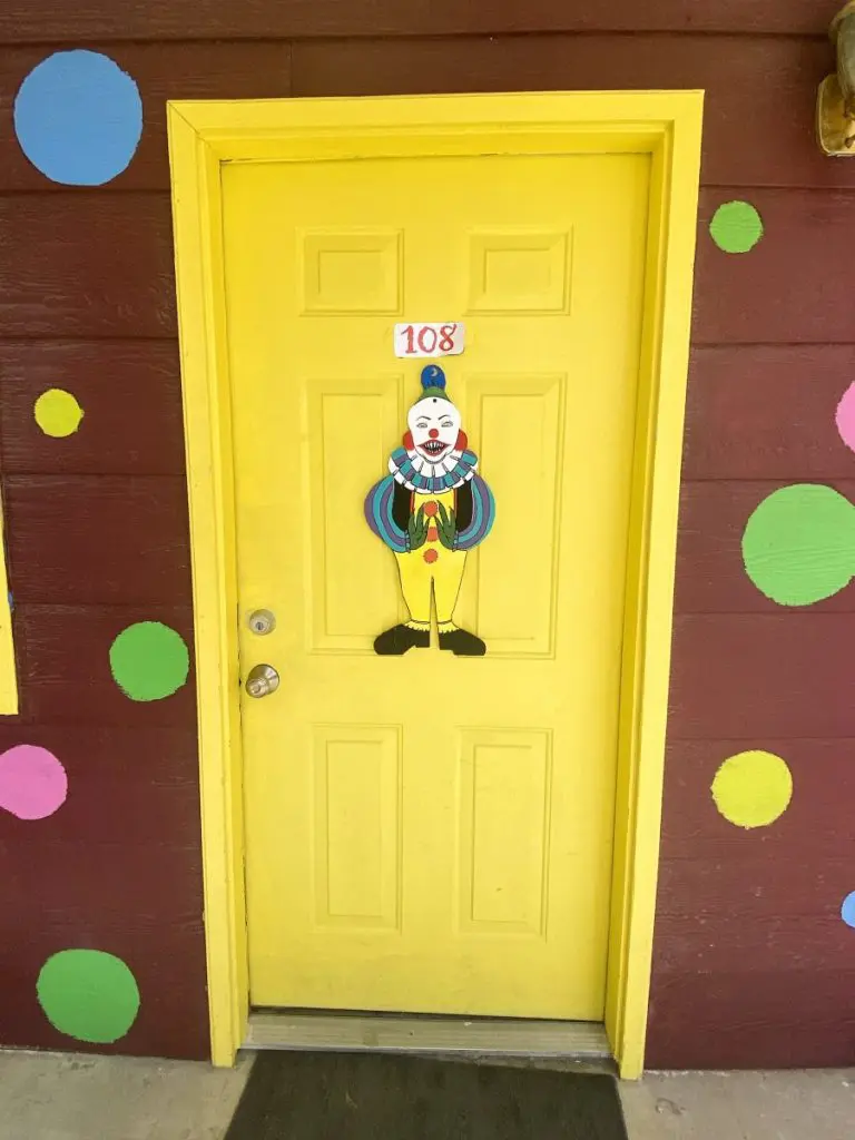 The Clown Motel The It Room