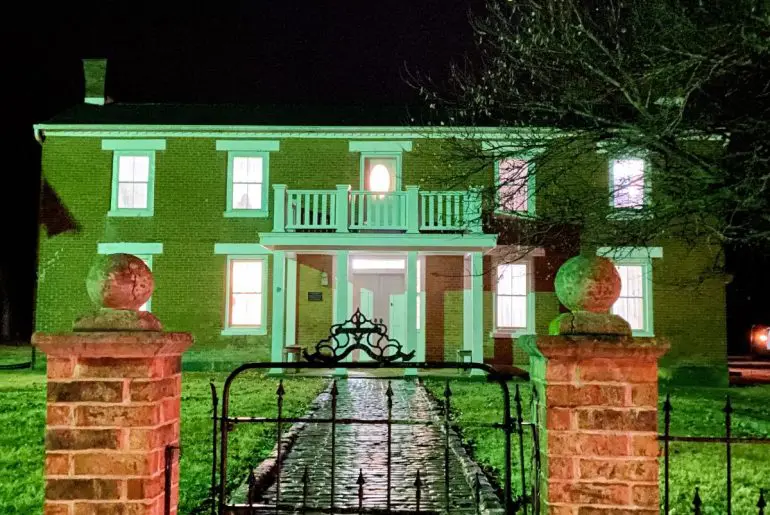Ritchey House in Newtonia, Missouri